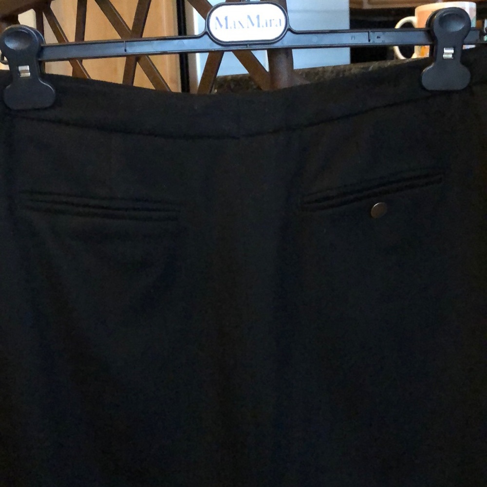 MaxMara black 100% virgin wool skirt - Picture 5 of 6